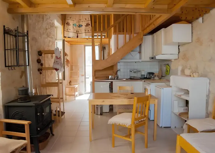 Stone House With Loft In Heraklion Historical Centre
