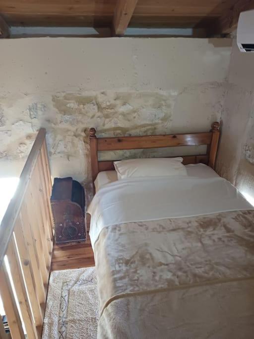 Stone House With Loft In Heraklion Historical Centre *