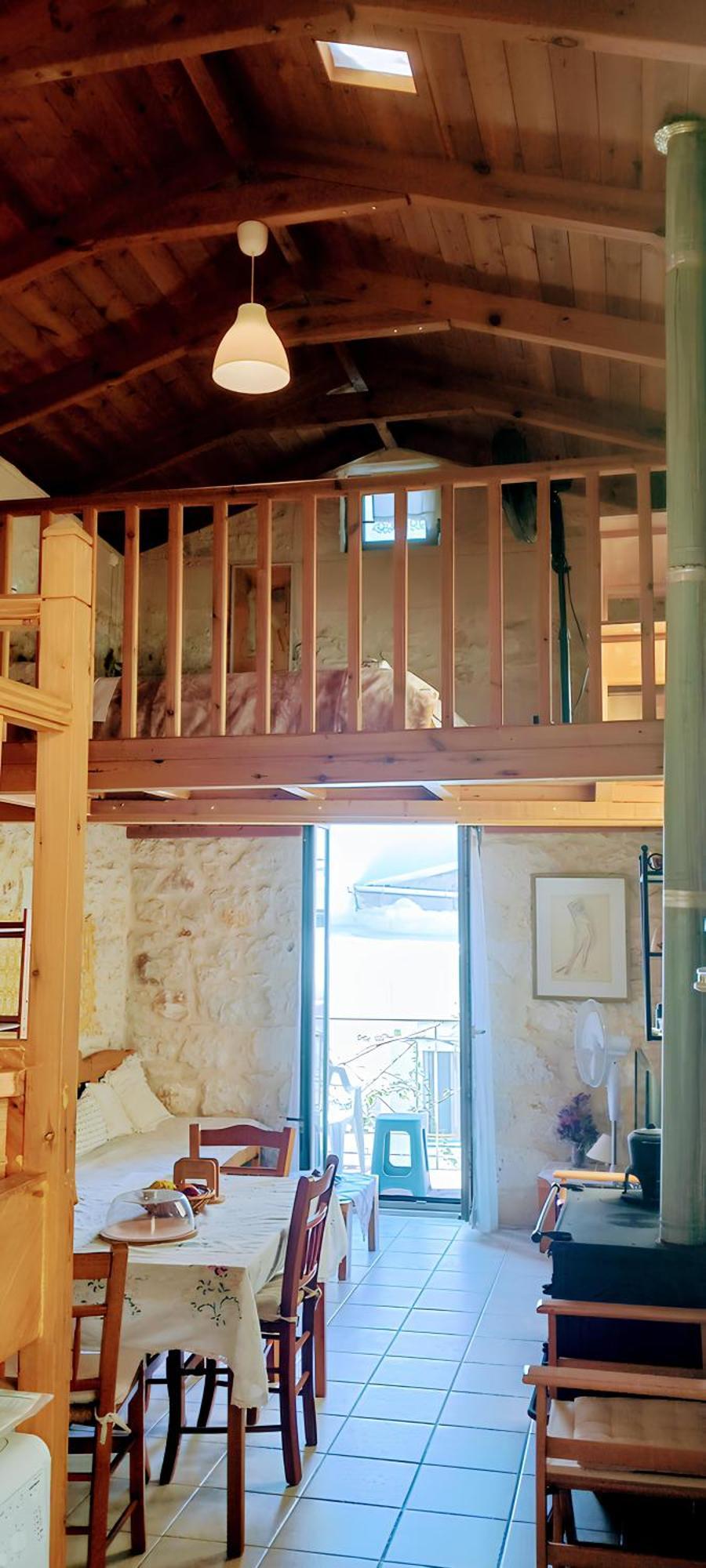 Apartment Stone House With Loft In Historical Centre *